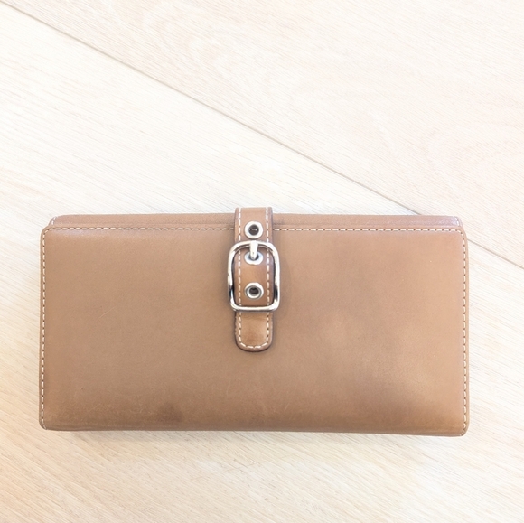 Coach Bi Fold Camel Wallet Leather Red Interior - Picture 1 of 7